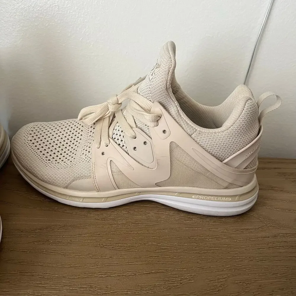 APL Athletic Propulsion Labs Ascend Women's Cream Training Shoes 10.5